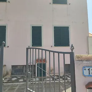 Trilocale Piazza Italia Orosei